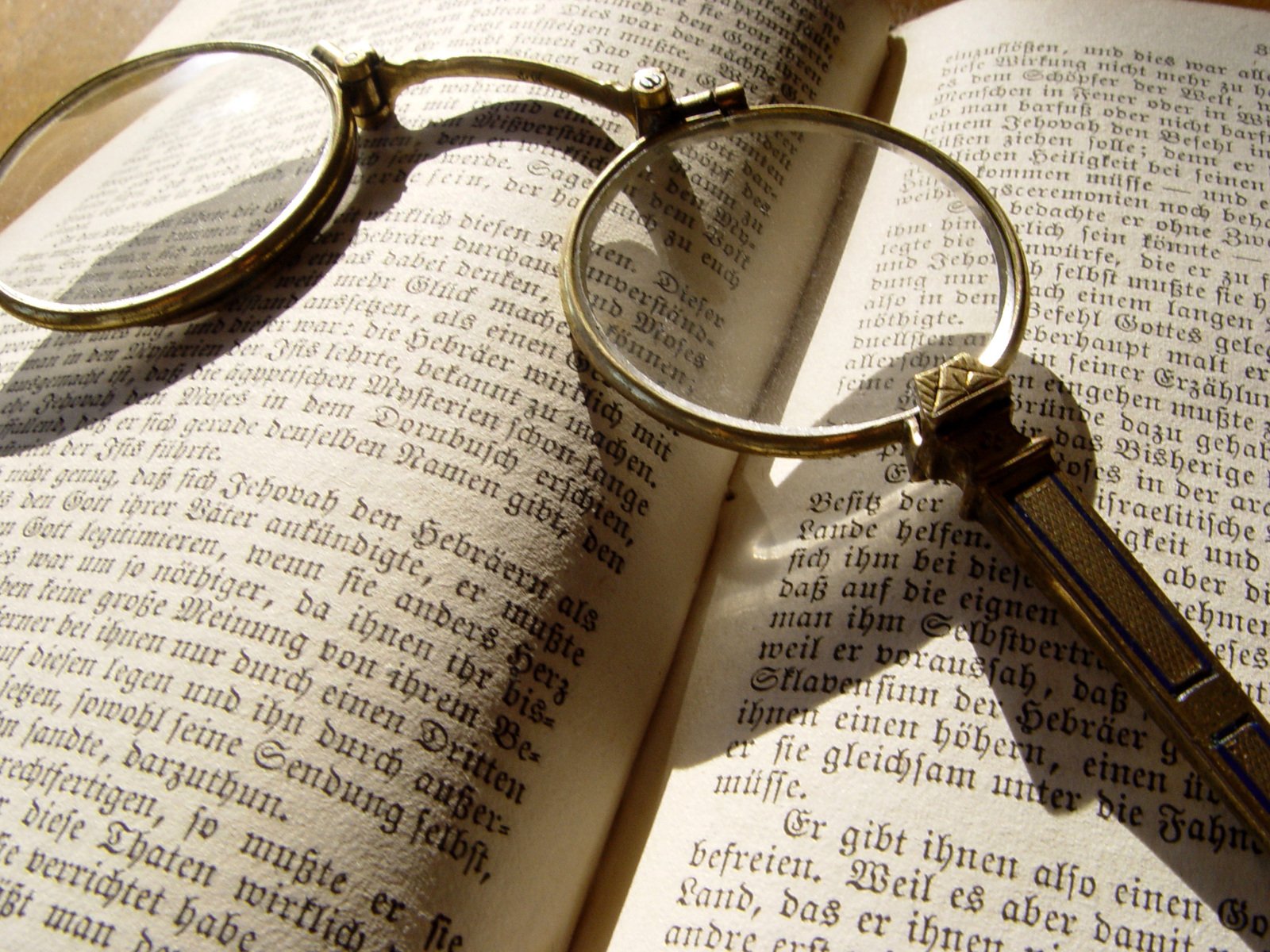 /images/biangedejiyin_reading_0.jpg /images/biangedejiyin_reading_0.jpg